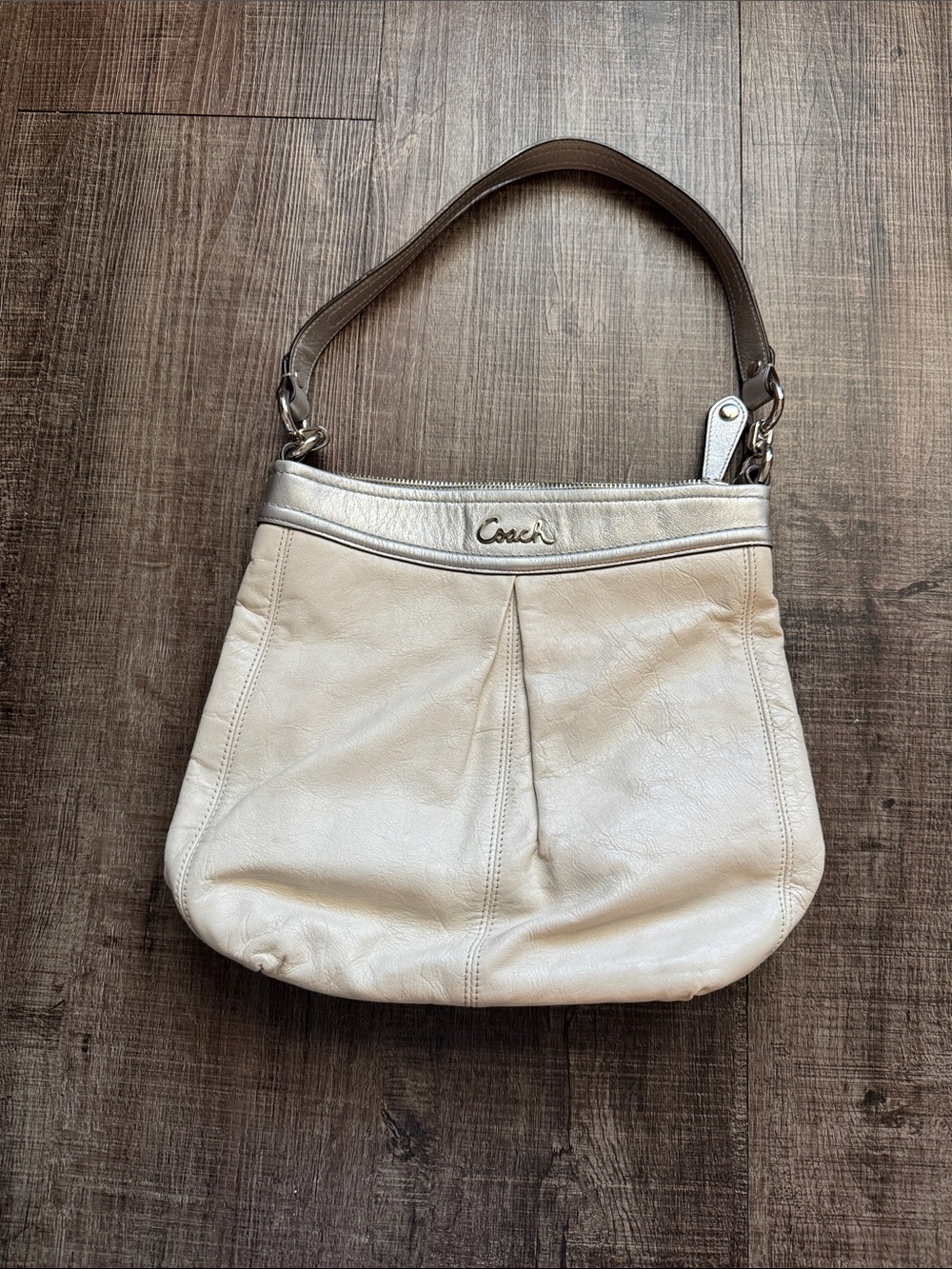Coach Ashley leather hobo bag in off white